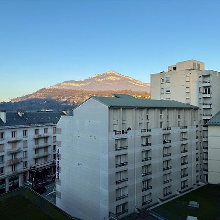 Logement Autour De Moi * * * * * Chambéry Exterior photo
